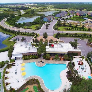 Stunning 5 Bd W/ Pool Close To 174 Davenport
