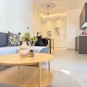 https://k-g-apartment-2.hotelschalkidiki.net