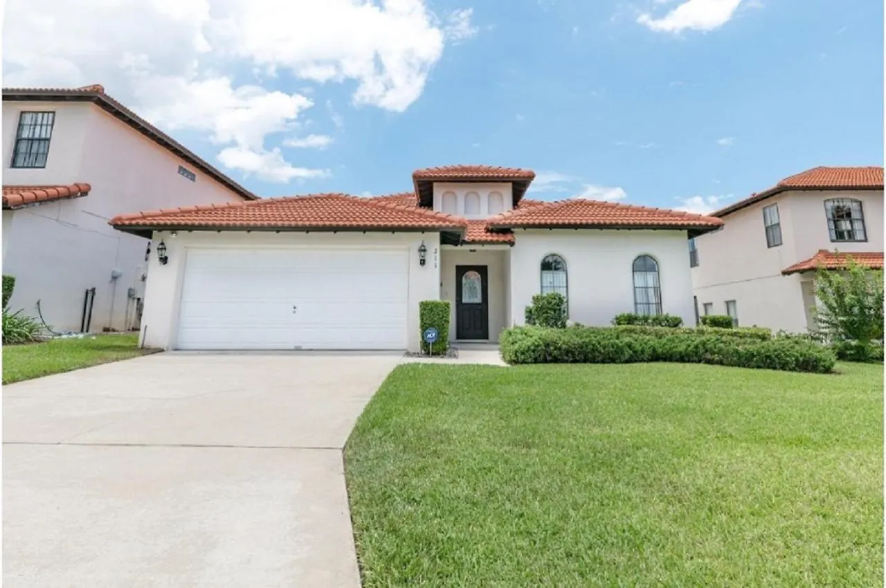 Three-Bedroom Pool Home Davenport United States
